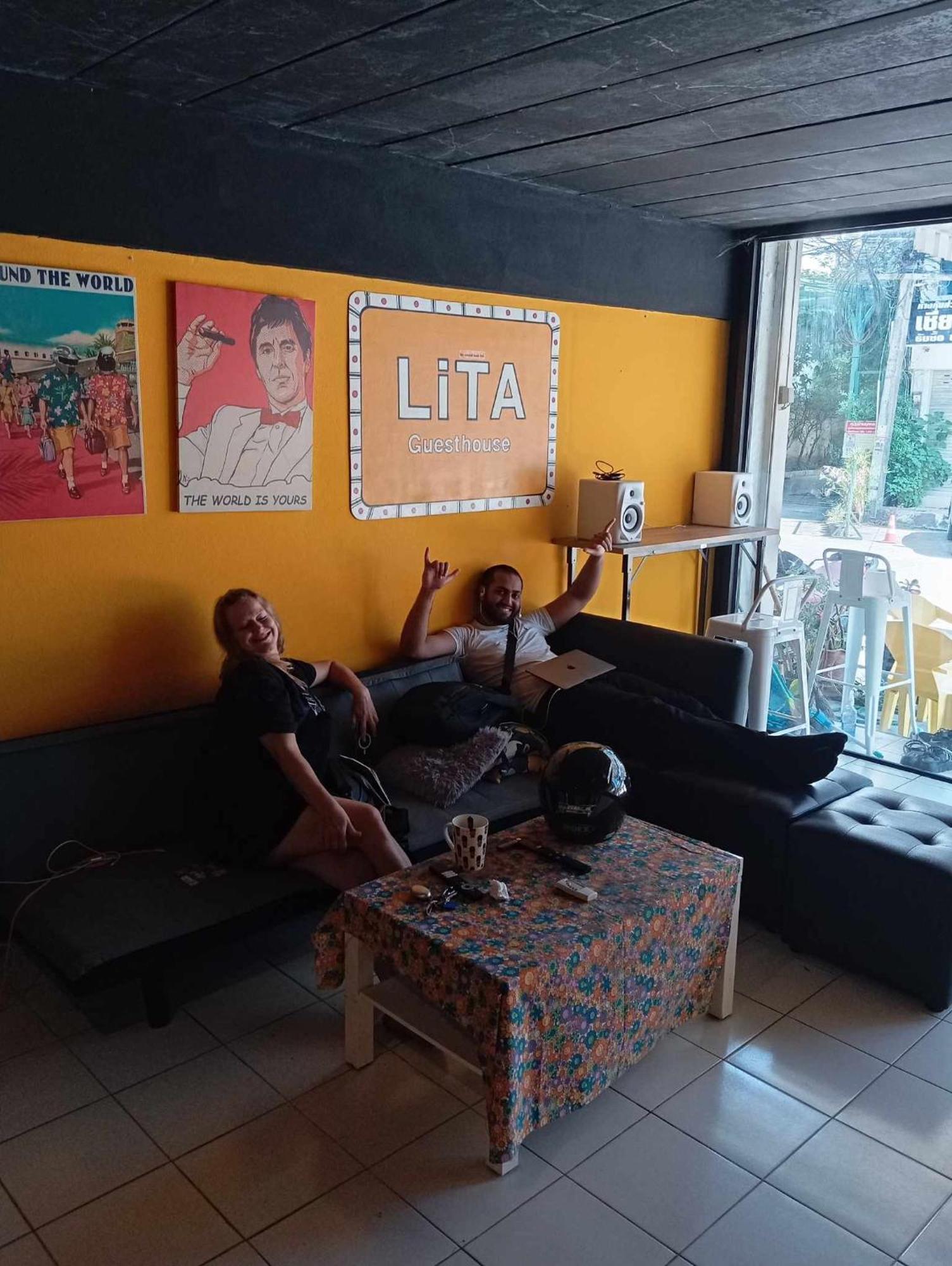 Lita Guesthouse Chiang Mai Exterior photo